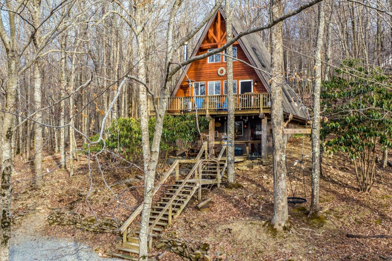 A-Frame Cabin With Hot Tub 1 Mi To Beech Mountain! Exterior photo